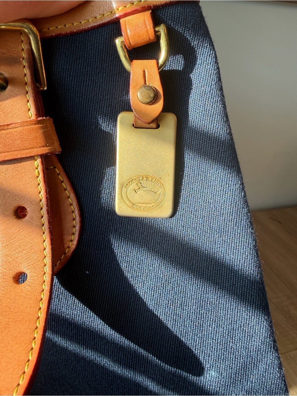 Vintage Dooney & Bourke Navy and Tan Leather Tote - Picture 5 of 8